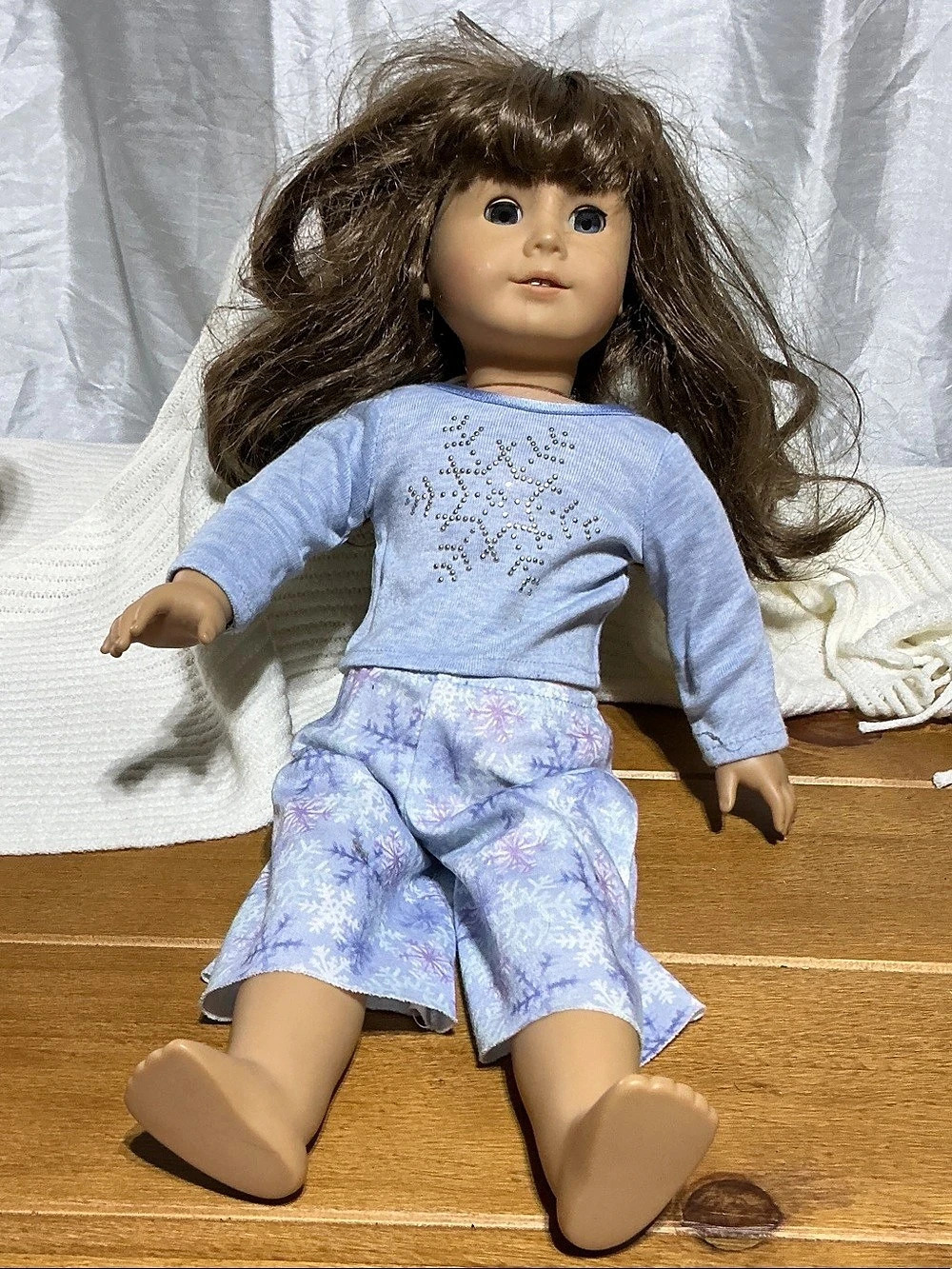 18” American Girl Doll Let it Snow Sleep Set & Battat Clawfoot Bathtub